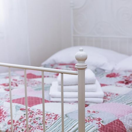 Beautiful Apartment In Central Residence Praag Buitenkant foto