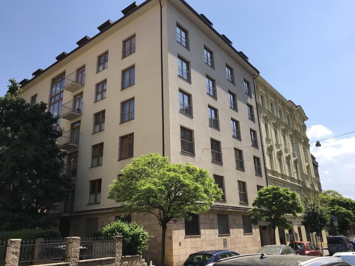 Beautiful Apartment In Central Residence Praag Buitenkant foto
