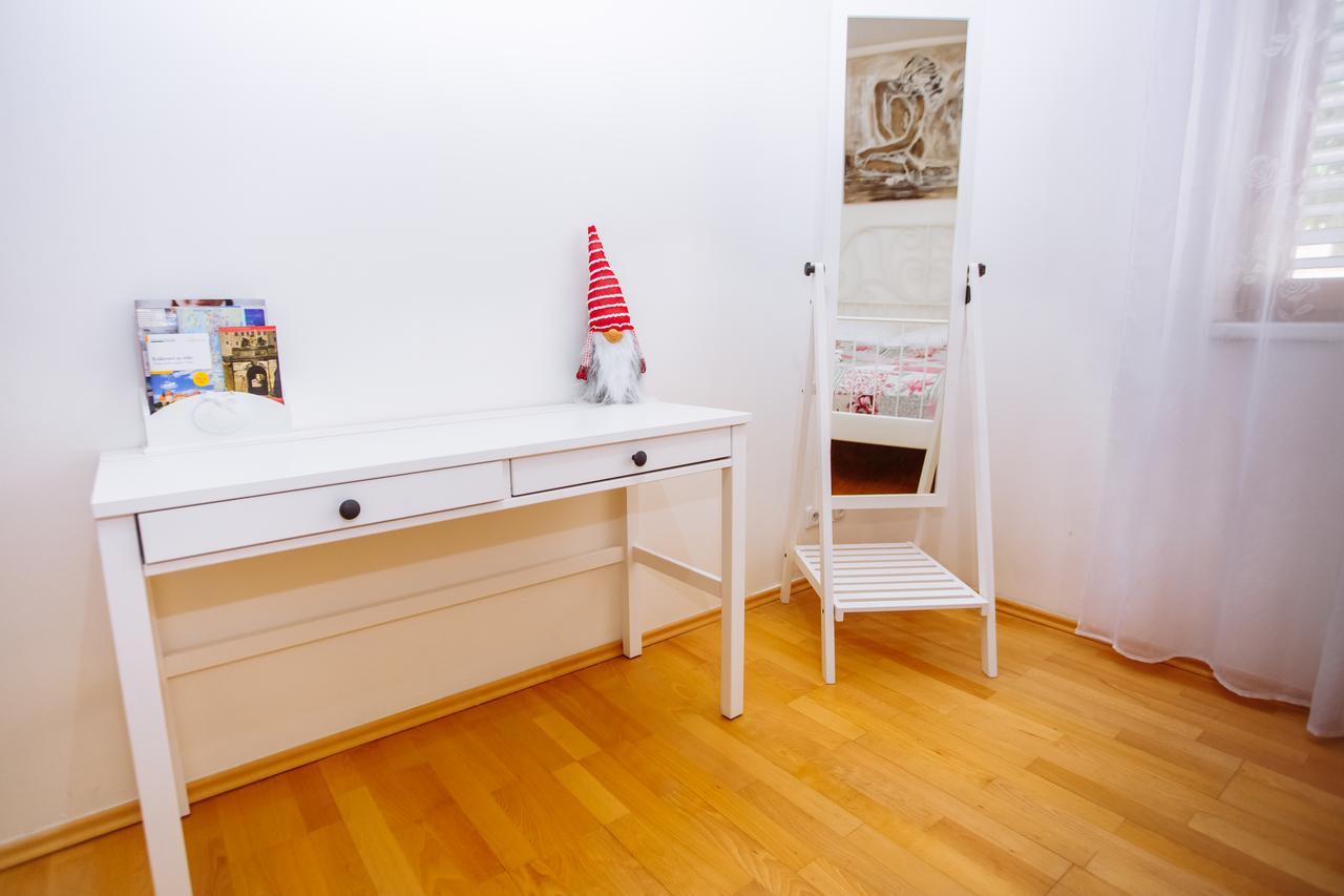 Beautiful Apartment In Central Residence Praag Buitenkant foto