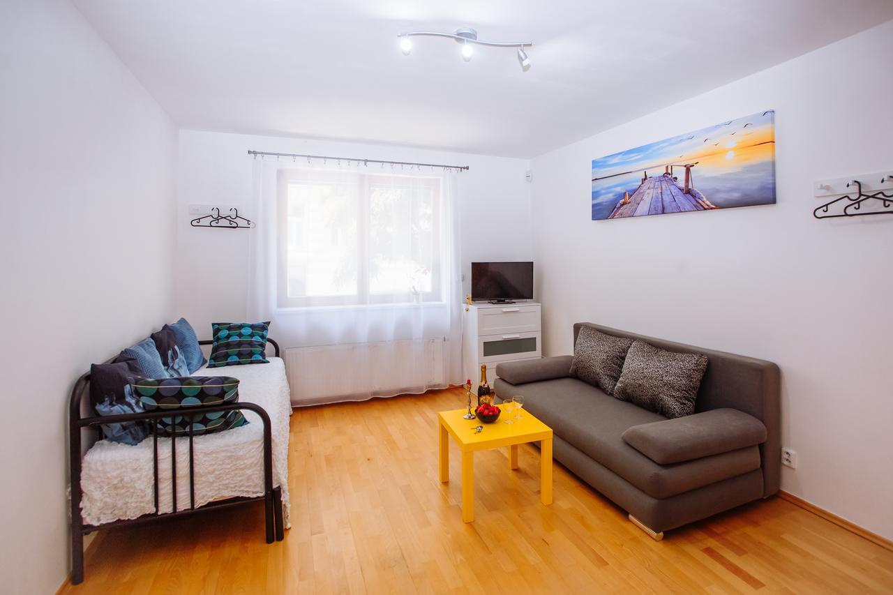 Beautiful Apartment In Central Residence Praag Buitenkant foto